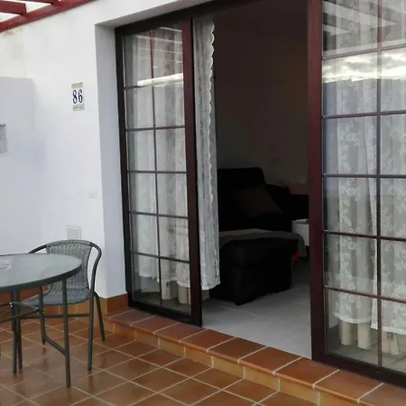Cabe's Caleta Sun Beach 度假居