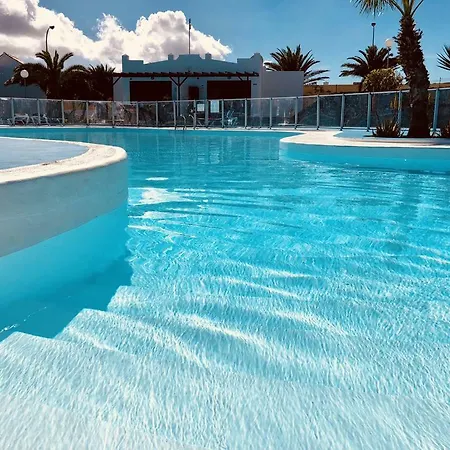 Cabe's Caleta Sun Beach 度假居 *